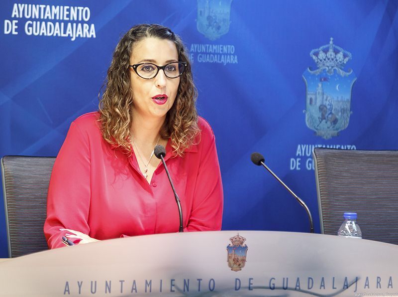 El PP denuncia que el gobierno de Alberto Rojo infringe la Ley Electoral con la presentación de las ferias del Mercado de Abastos