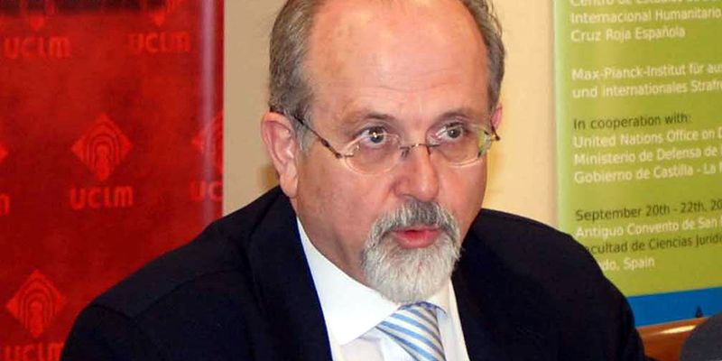 El profesor de la UCLM Luis Arroyo Zapatero es elegido miembro de la Academia de Ciencias Morales y Políticas de París