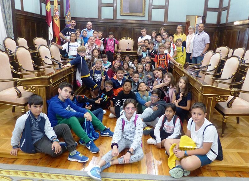 Escolares de Torija visitan el Palacio Provincial de Guadalajara 3 Escolares de Torija visitan el Palacio Provincial