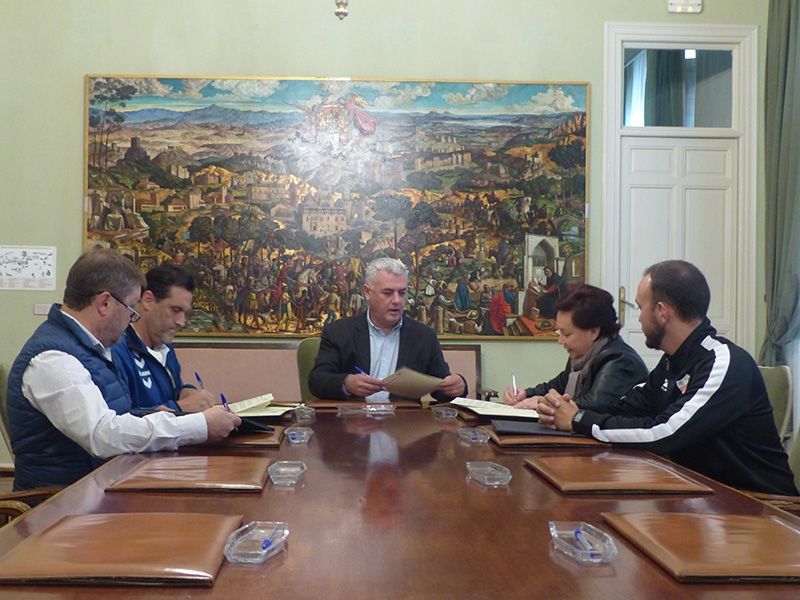 José Luis Vega firma convenios con seis entidades para promover el deporte en Guadalajara