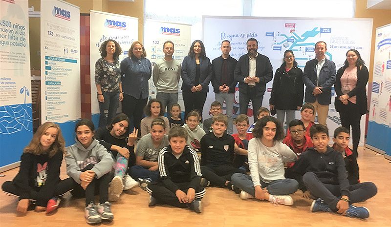 La exposición de la campaña “Sin ti no hay MAS” inicia su recorrido por los centros educativos de la Mancomunidad