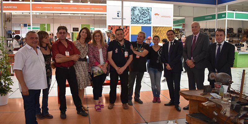 La Junta destaca la importancia del sector artesanal en Cuenca con más de 116 artesanos y 14 empresas