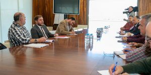 La Junta estudia, junto con la Federación del Taxi de Castilla-La Mancha, incluir al sector en el diseño del transporte zonal