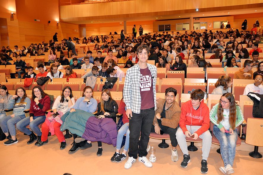 La UCLM acerca la ciencia a los alumnos de Bachillerato a través del humor 3 La UCLM acerca la ciencia a los alumnos de Bachillerato a través del humor