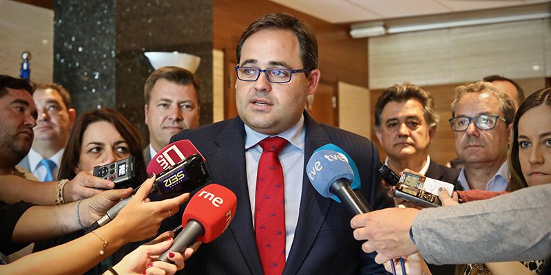 Núñez anuncia iniciativas sobre bajada de impuestos, apoyo a los autónomos y la defensa de la unidad de España