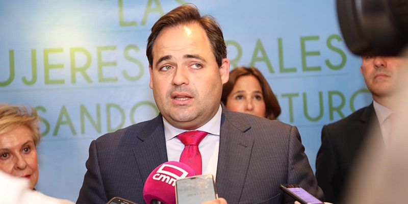 Núñez exige la dimisión del ministro del Interior por la irresponsabilidad que supone estar en la cena en un bar de moda mientras se vive una situación de conflicto en Cataluña