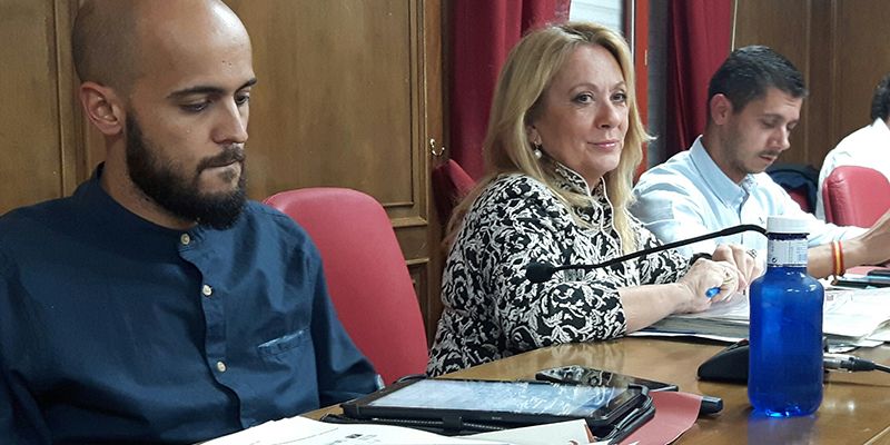 PP e IU Azuqueca coinciden: José Luis Blanco "sangra" a los contribuyentes de Azuqueca 1 PP e IU Azuqueca coinciden José Luis Blanco sangra a los contribuyentes de Azuqueca