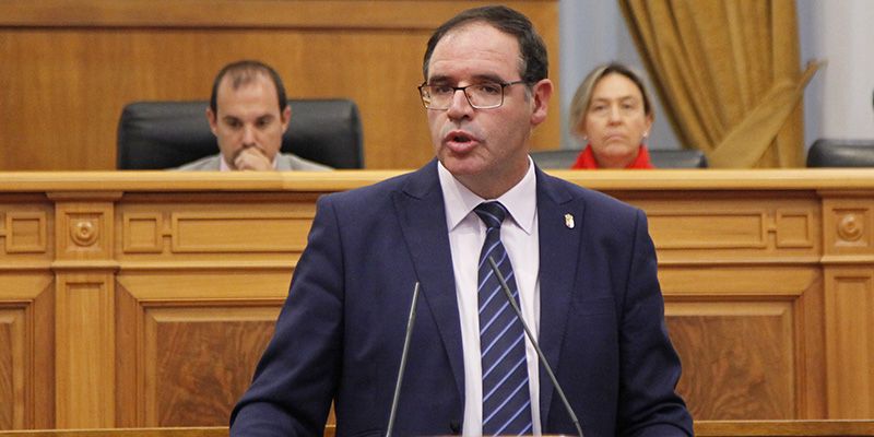 Prieto pide que la Ley del Mecenazgo respete la idiosincrasia de nuestra región y que no se convierta en la excusa de Page para no invertir en cultura, sobre todo en los pueblos