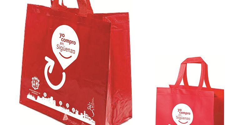 Segunda edición de la campaña 'Yo compro en Sigüenza', este año bajo el epígrafe 'porque compro mucho más'