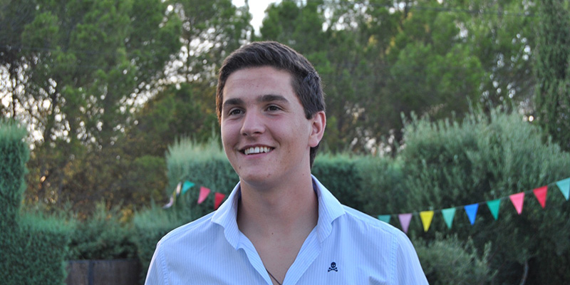 10N Los jóvenes votarán con motivos