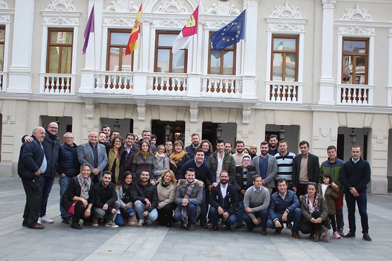 Andrea Levy afirma en Guadalajara que Sánchez no va a cambiar “solo los españoles podemos hacerlo sumando fuerzas y votando al Partido Popular el próximo domingo”
