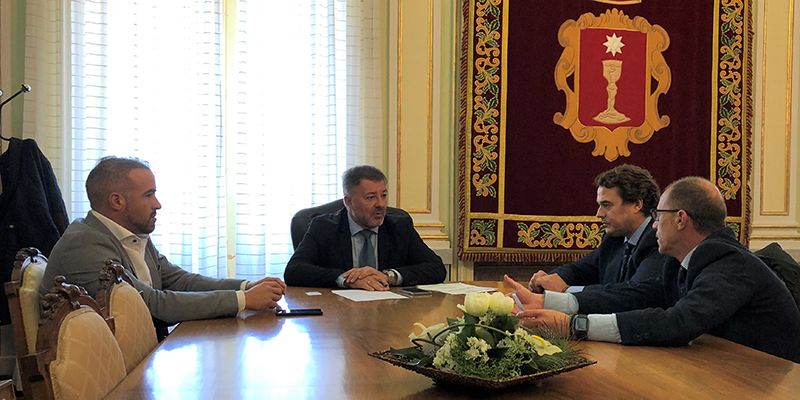 CEOE-Cepyme Cuenca presenta una potencial inversión en el Ayuntamiento de Cuenca de huevos ecológicos