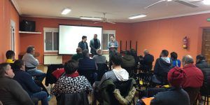 Cuadrado clausura en Pozoamargo el curso ´El cultivo del almendro´ de UPA