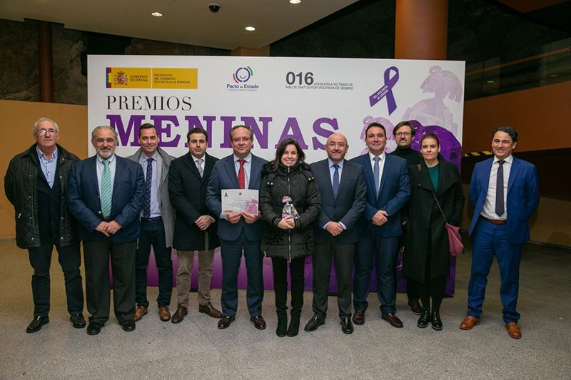 El 1-1-2 ha atendido en los últimos cuatro años más de 9.000 llamadas relacionadas con la violencia de género, labor reconocida con el premio Meninas 3 El 1-1-2 ha atendido en los últimos cuatro años más de 9.000 llamadas relacionadas con la violencia de género, labor reconocida con el premio Meninas