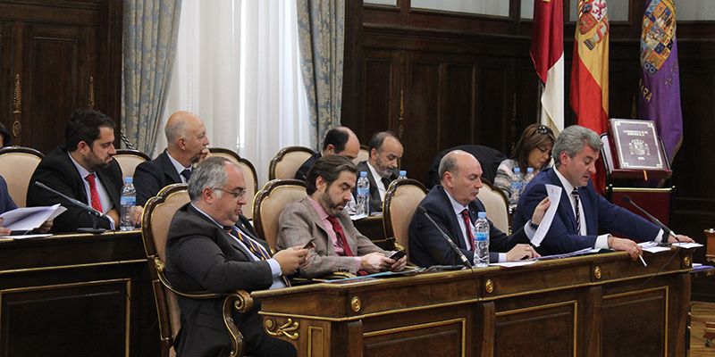 El PP denuncia que el presidente de la Diputación de Guadalajara impide con el voto en contra de su grupo que se realice un nuevo plan de Inversiones Financieramente Sostenibles