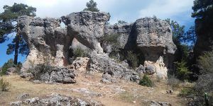 El profesor Klaus Bitzer analiza en la RACAL la estructura kárstica de la Serranía de Cuenca