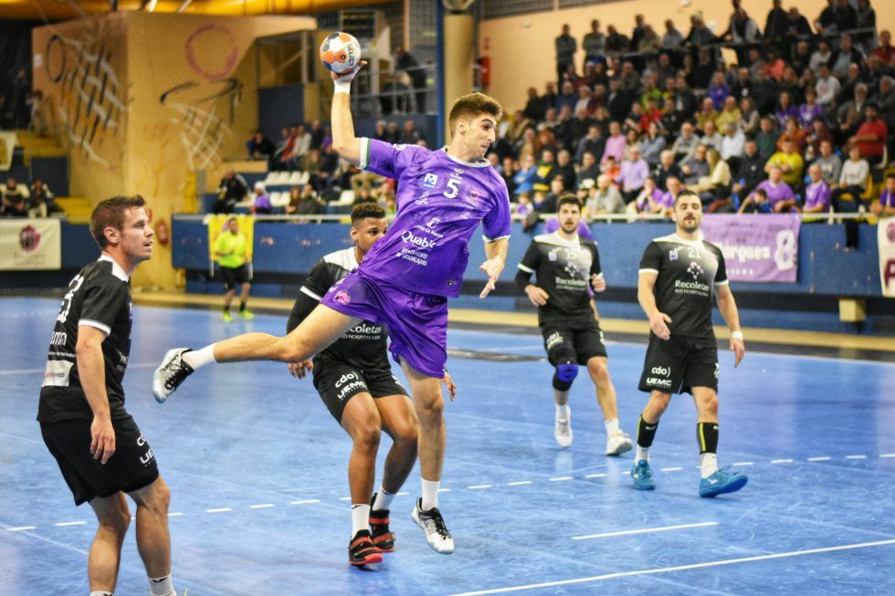 El Quabit BM Guadalajara vence y convence