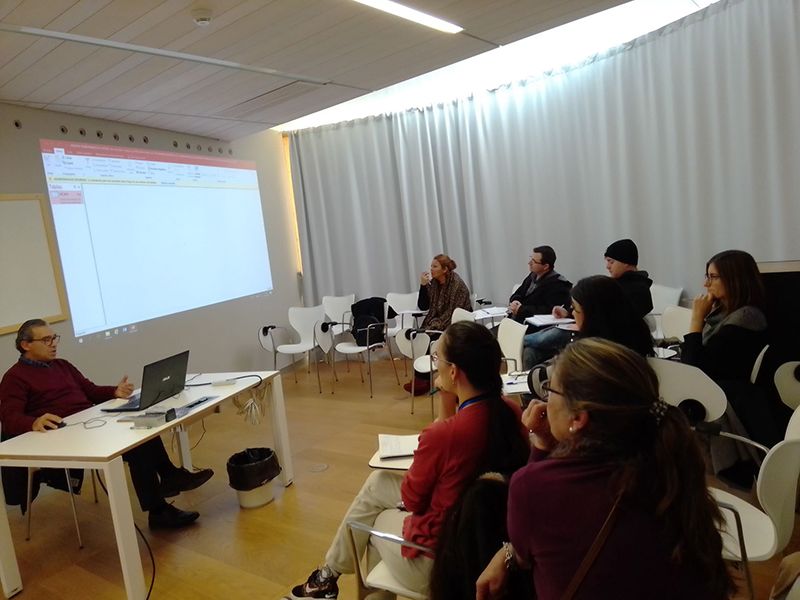 El Taller de Empleo de Cabanillas se forma en bases de datos, con el Archivo Provincial y la Biblioteca de Dávalos