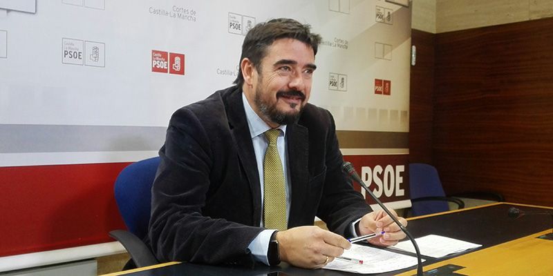 Esteban carga contra Román “Lo que le pone nervioso es que ahora se sepa hasta qué punto fue negligente su gestión al frente del Ayuntamiento”