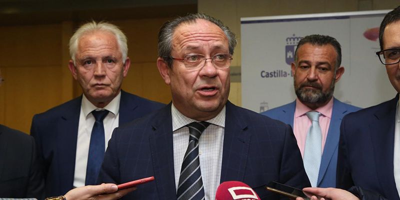 Junta y sindicatos aprueban la Oferta de Empleo Público de personal funcionario para 2019 con un total de 497 plazas