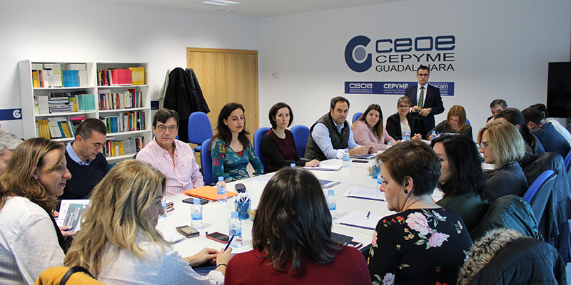 La adecuación de la jornada laboral y el registro horario, a debate en un nuevo desayuno para directores de RRHH de Guadalajara