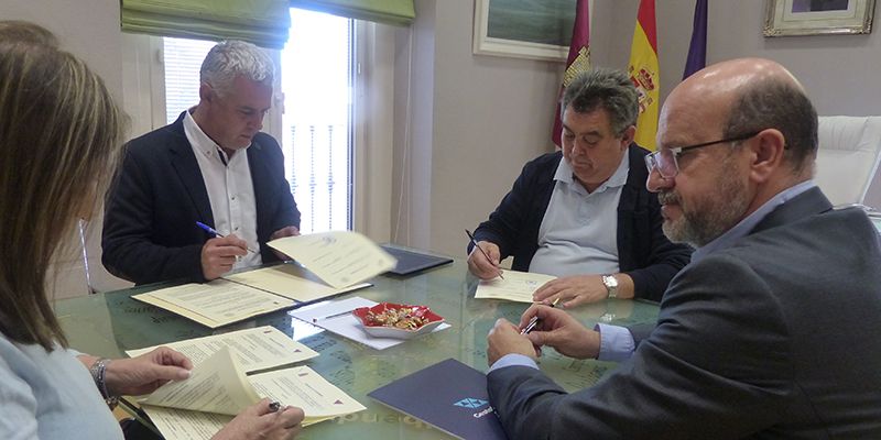 La Diputación de Guadalajara destina más de 36.000 € a fomentar en la provincia la práctica del triatlón, ciclismo de montaña y fútbol