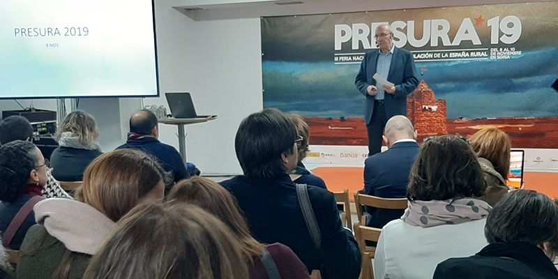 La Junta muestra los ejes de la futura Ley contra el Despoblamiento en la III Feria de la Repoblación de la España Rural