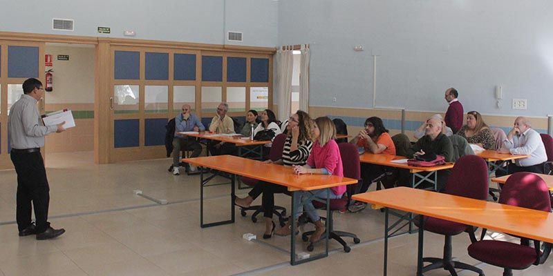 Las concejalas del área de Empleo de Cabanillas clausuran el curso Emprende en tu lugar