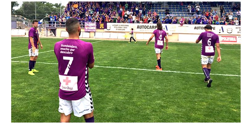 Los mundos distintos de los salarios de los futbolistas