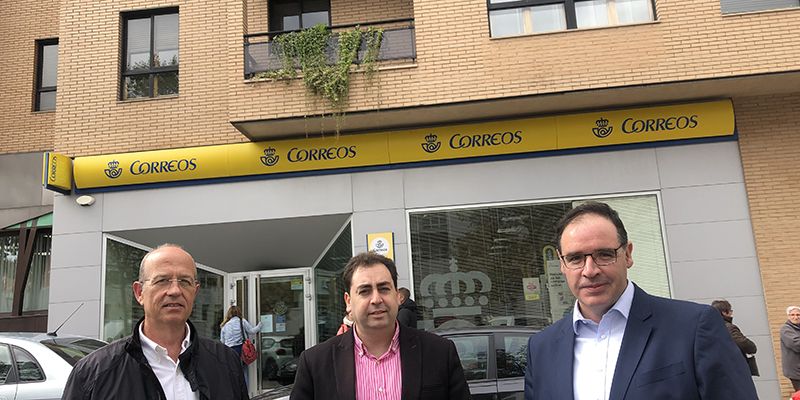 Prieto agradece “la abnegada labor de los profesionales de Correos y la ayuda que prestan a los ciudadanos para ejercer su derecho a votar”