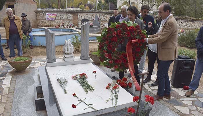 Valerio “Sacar a Franco del Valle de los Caídos era una cuestión de justicia y dignidad”
