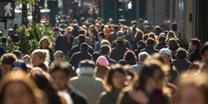 ¿A cuántas pesonas conoces Los españoles, de media, a 536