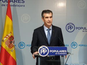 Antonio Román muestra su preocupación por el “parón” en la creación de empleo desde que gobierna el PSOE