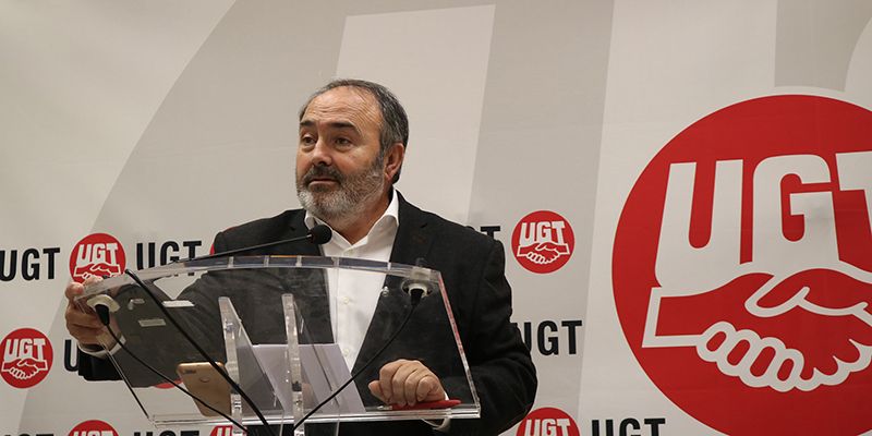 Carlos Pedrosa dimite de la secretaría general agradeciendo lo que UGT y sus trabajadores le han aportado en 17 años de mandato