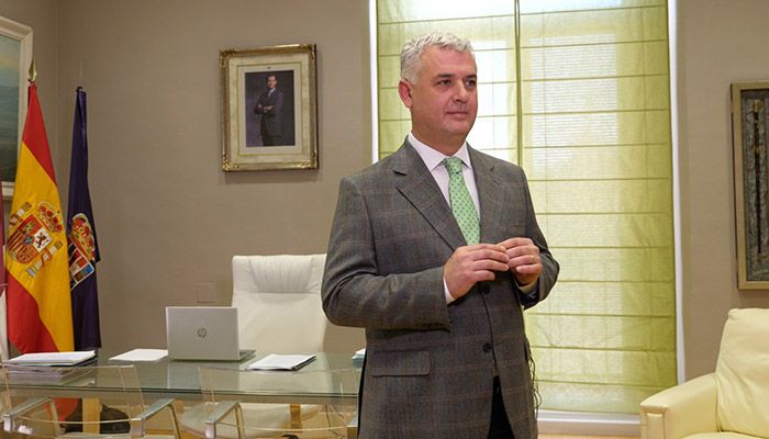 El presidente de la Diputación de Guadalajara pide dejar atrás los complejos políticos para construir un futuro juntos, en su felicitación de Año Nuevo
