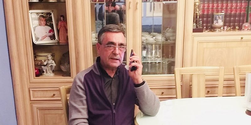 El programa ‘Por tres razones’ de RNE se compromete a emitir desde Henarejos y a ayudar al pueblo a que se escuche la radio