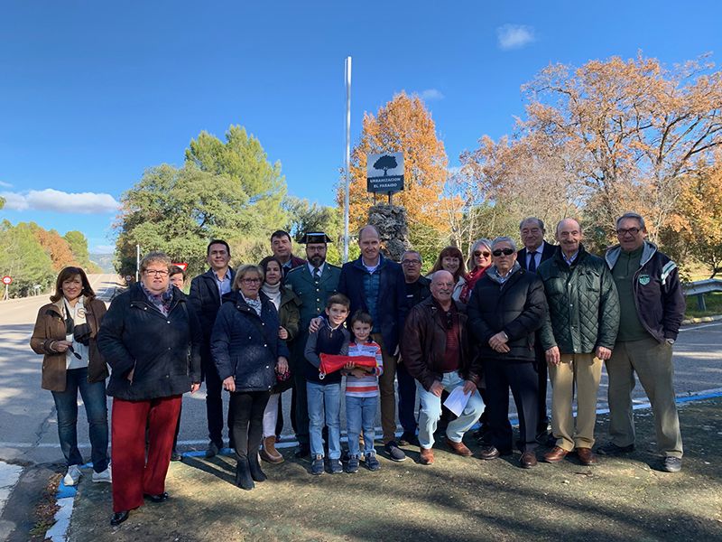 La bandera nacional luce en la Urbanización El Paraíso de Pareja 1 La bandera nacional luce en la Urbanización El Paraíso de Pareja