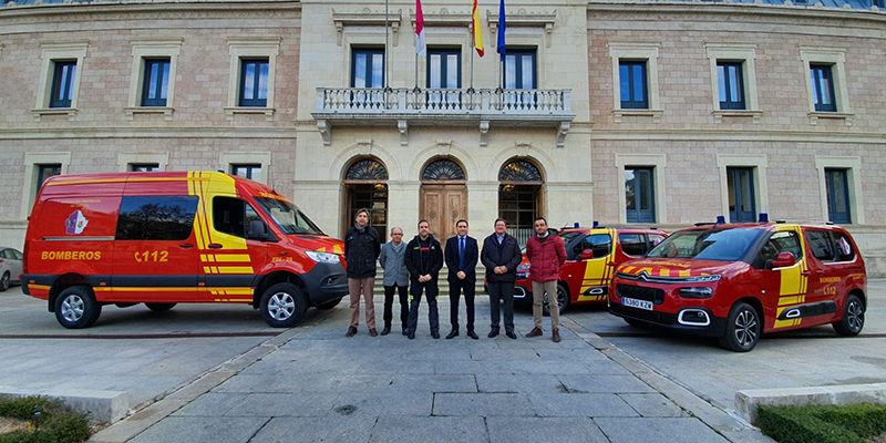 La Diputación de Cuenca presenta los tres nuevos vehículos para el Servicio de Prevención y Extinción de incendios