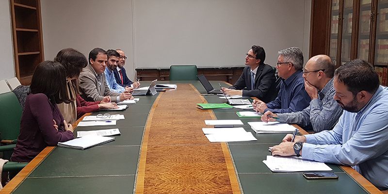 Más de la mitad de la maquinaria agrícola española supera los 18 años de vida