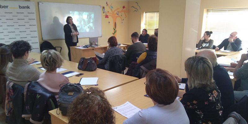 Más de veinte empresas de la Manchuela se informan sobre las posibilidades de Amazon en mercados internacionales