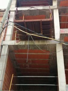 IU denuncia que las calles de Azuqueca están abandonadas