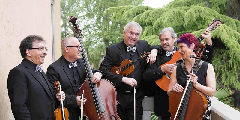 Pregón poético de Navidad en Cabanillas con las Hermanas Lara, y concierto del quinteto Concuerda y más