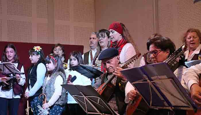 Tamajón suena a Navidad en el VII Certamen de Villancicos de la villa