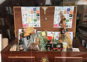 UNICO celebra su campaña de la Gran Cesta de Navidad para estas fechas 2 UNICO celebra su campaña de la Gran Cesta de Navidad para estas fechas