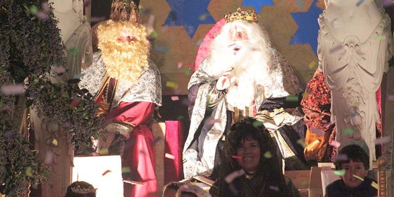 Cabanillas se vuelca en una espectacular Cabalgata de Reyes