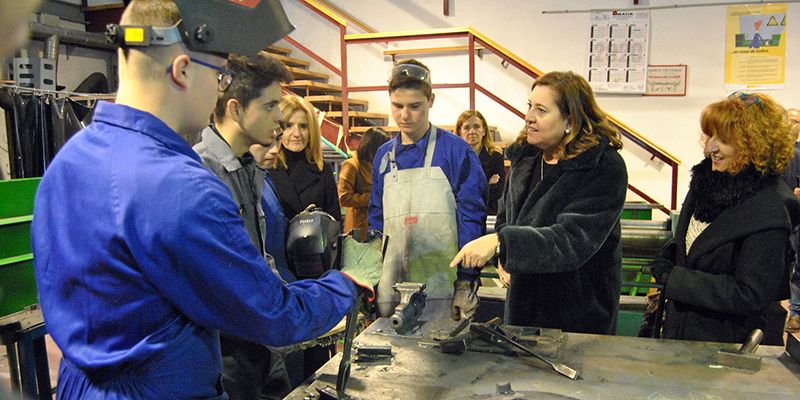 La Junta destinará más de 2,6 millones de euros para el desarrollo de la FP Dual y la formación, el perfeccionamiento y la movilidad del profesorado de FP