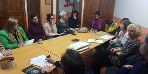 Los trabajadores de las Escuelas Municipales de la Cotilla trasladan al Ayuntamiento de Guadalajara sus necesidades