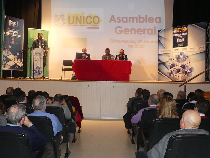 Más de cien personas respaldan las acciones de UNICO en su Asamblea General 3 Más de cien personas respaldan las acciones de UNICO en su Asamblea General