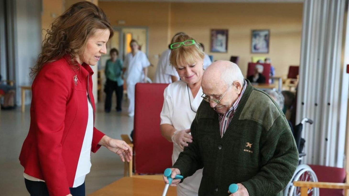 La Junta incrementa en 6.560 las ayudas económicas vinculadas a la dependencia en 2019