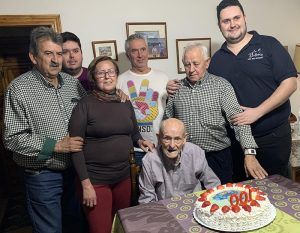 Todo el cariño de Sacedón para don Jesús Alcantarilla Toro, que cumplió cien años el pasado sábado